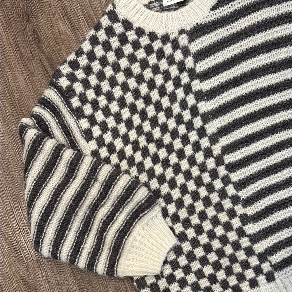 Altar’d State Gray and White Checkered Sweater - Picture 2 of 6
